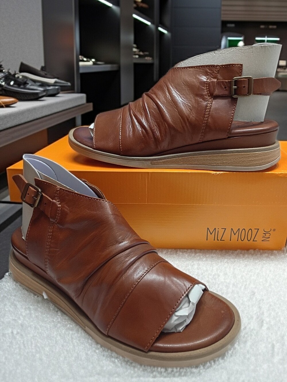 Miz Mooz NYC Conor Brandy Women's Sz EU 38 Sandals 🆕